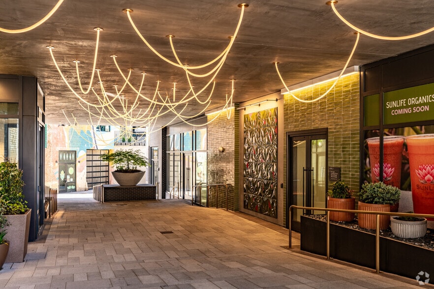 620 8th Ave S, Nashville, TN for lease - Interior Photo - Image 2 of 37