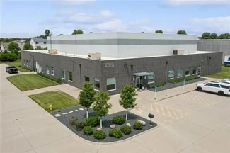 More details for 4020 121st St, Urbandale, IA - Flex for Sale