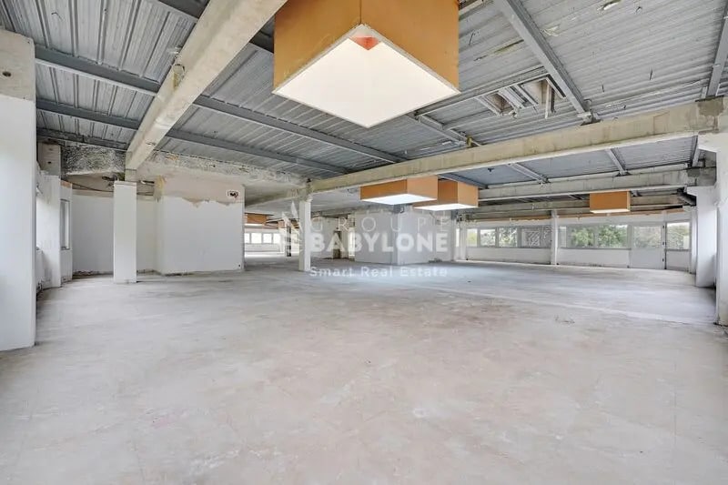 23 Quai Du President Carnot, Saint-Cloud for lease - Interior Photo - Image 1 of 26