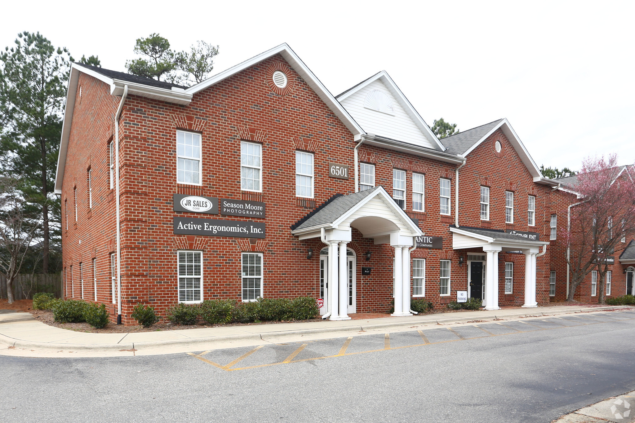 6501 Creedmoor Rd, Raleigh, NC for sale Primary Photo- Image 1 of 10