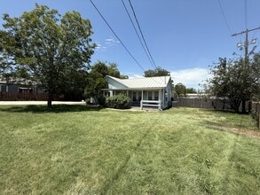 4778 Old Highway 81, New Braunfels, TX for lease Interior Photo- Image 1 of 16