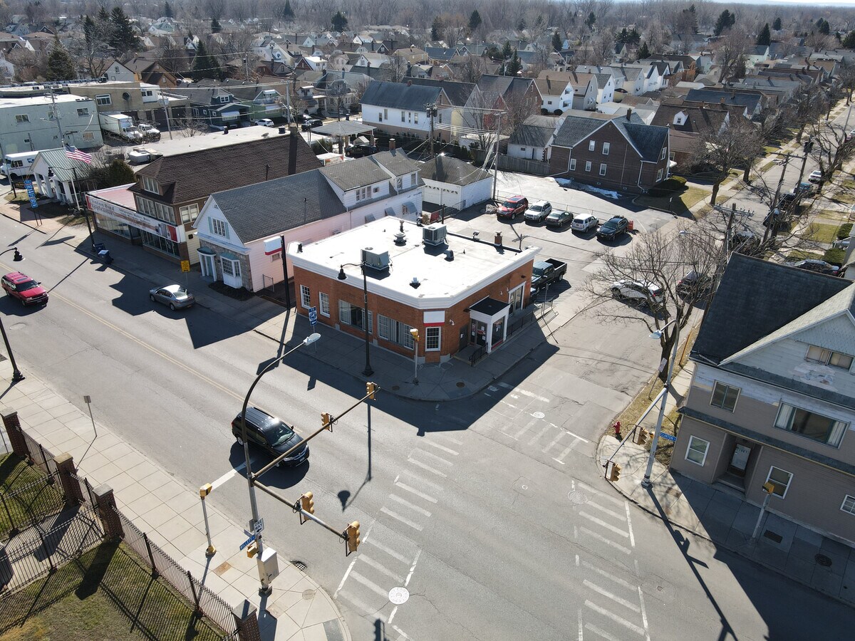 1989 Clinton St, Buffalo, NY 14206
