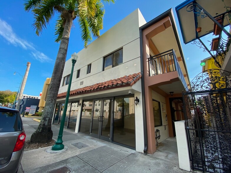 2268 SW 8th St, Miami, FL for sale - Interior Photo - Image 3 of 12