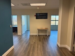 9161 Liberia Ave, Manassas, VA for lease Interior Photo- Image 2 of 5