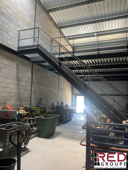 Industrial in Signes for lease - Building Photo - Image 3 of 5