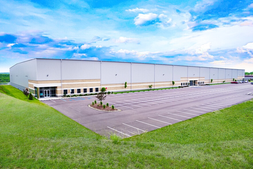 62 Green Mountain Rd, Hazle Township, PA for sale - Building Photo - Image 1 of 1