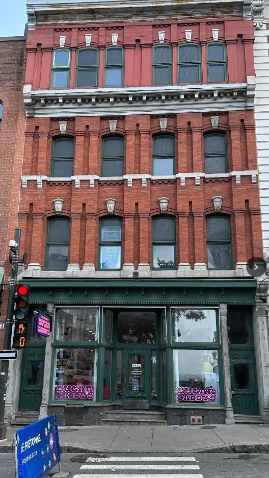 1145-1149 Rue Saint-Jean, Québec, QC for sale Primary Photo- Image 1 of 1