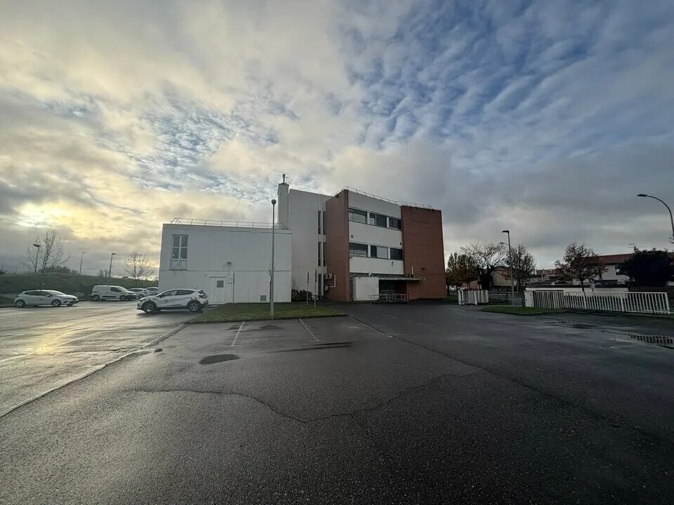 Vente Bureaux 50 m² à 589 m² - Photo 1