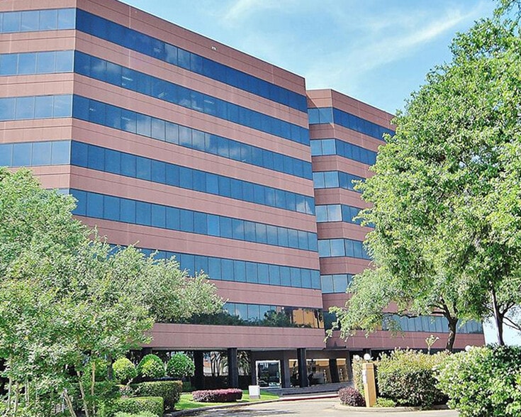 6671 Southwest Fwy, Houston, TX for lease - Building Photo - Image 1 of 38
