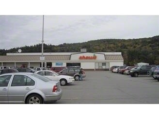 32 Ames Plaza Ln, Walpole, NH for sale Primary Photo- Image 1 of 1