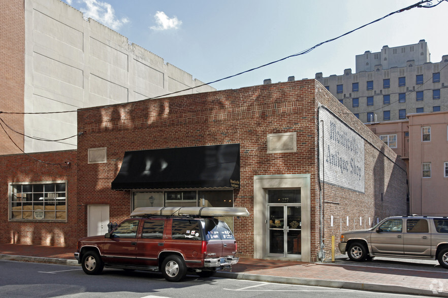 227 W York St, Norfolk, VA for lease - Building Photo - Image 1 of 2