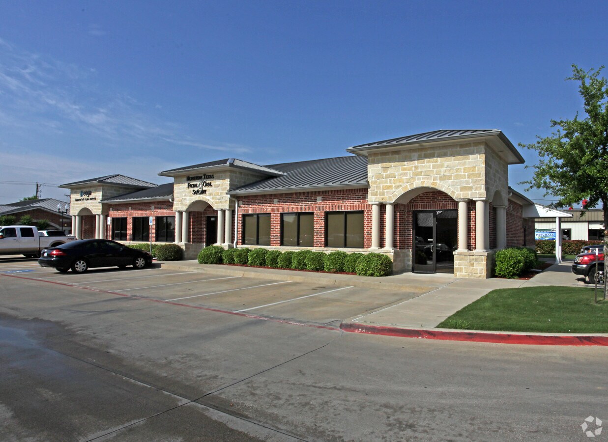 1139 Keller Pky, Keller, TX 76248