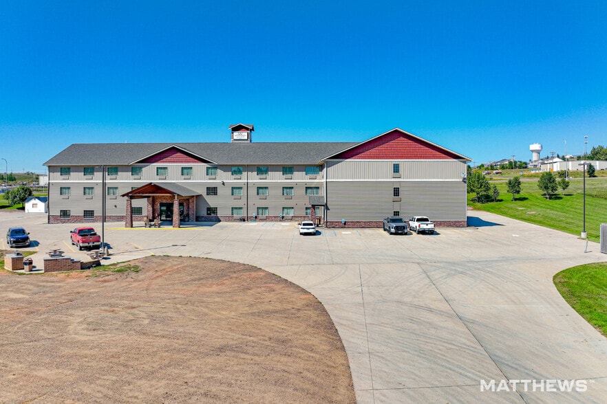 810 3rd Ave sw, Watford City, ND for sale - Building Photo - Image 2 of 4