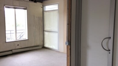 901 N Elm St, Hinsdale, IL for lease - Commercial Listing Video