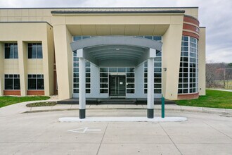 200 City Hill Dr, London, KY for lease Interior Photo- Image 2 of 44