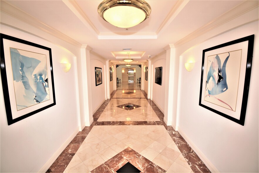 7765 SW 87th Ave, Miami, FL for sale - Lobby - Image 3 of 25