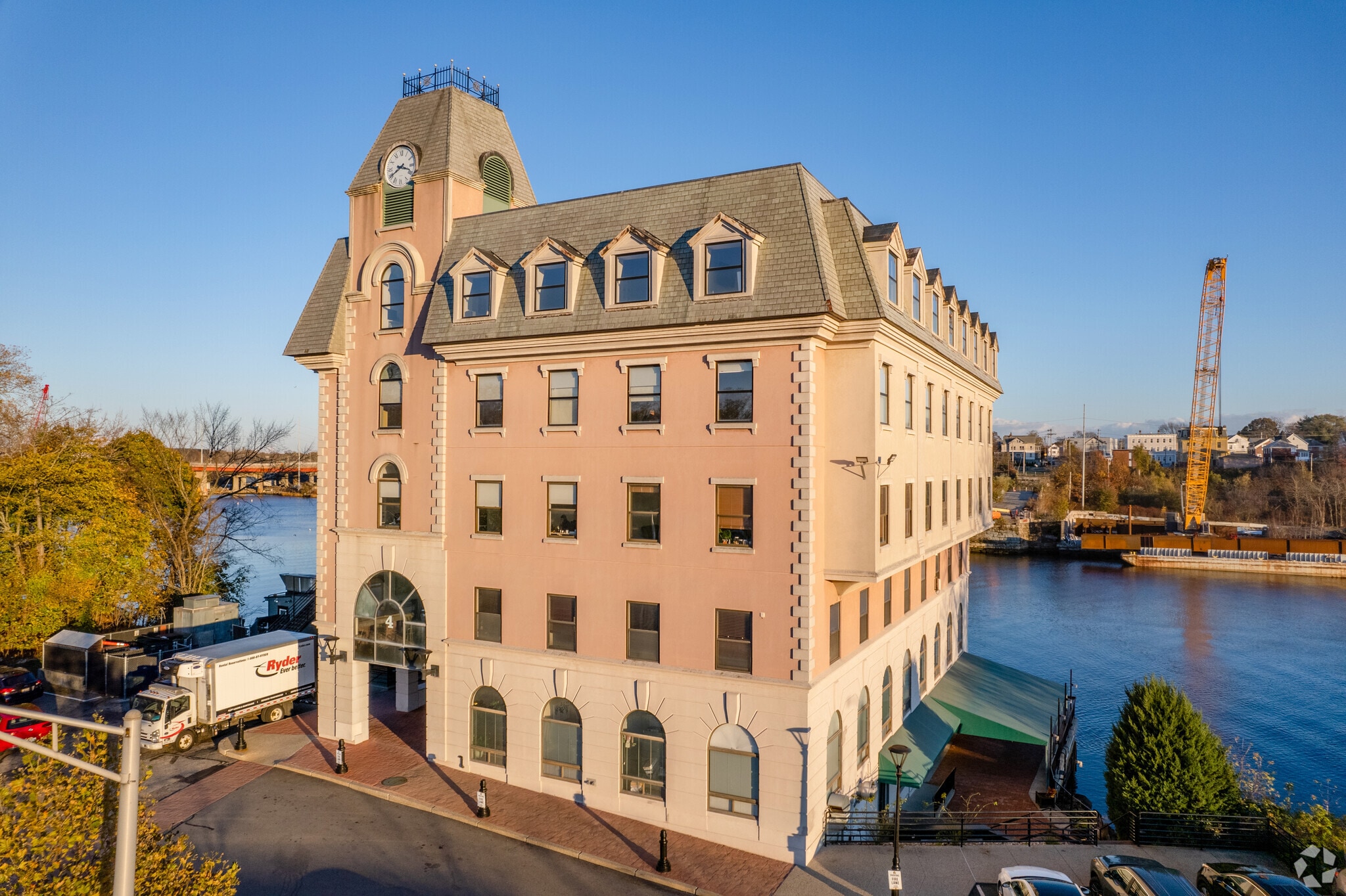 4 Richmond Sq, Providence, RI for lease Primary Photo- Image 1 of 10