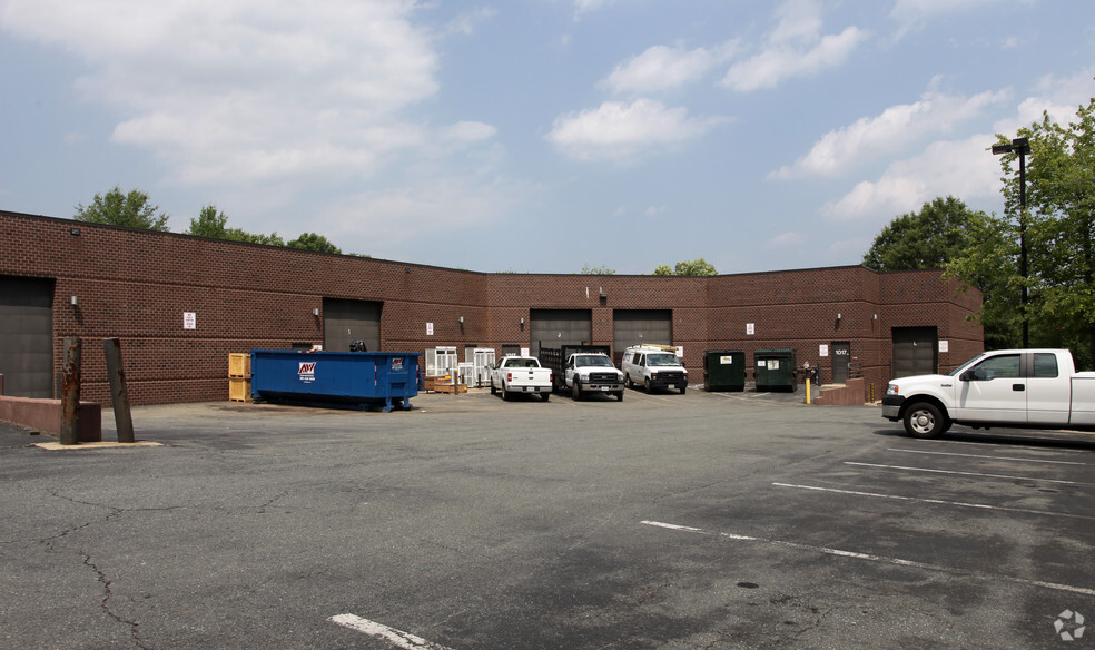 1001-1099 Brightseat Rd, Landover, MD for lease - Building Photo - Image 3 of 4