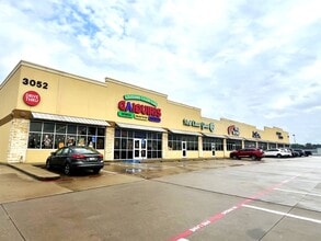 3052 N Eastman Rd, Longview, TX for lease Interior Photo- Image 1 of 11