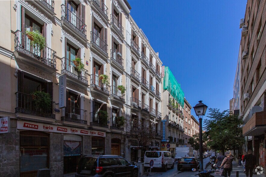 Multifamily in Madrid, Madrid for sale - Building Photo - Image 2 of 4