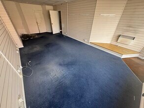 41 Gower Rd, Sketty for lease Interior Photo- Image 2 of 6