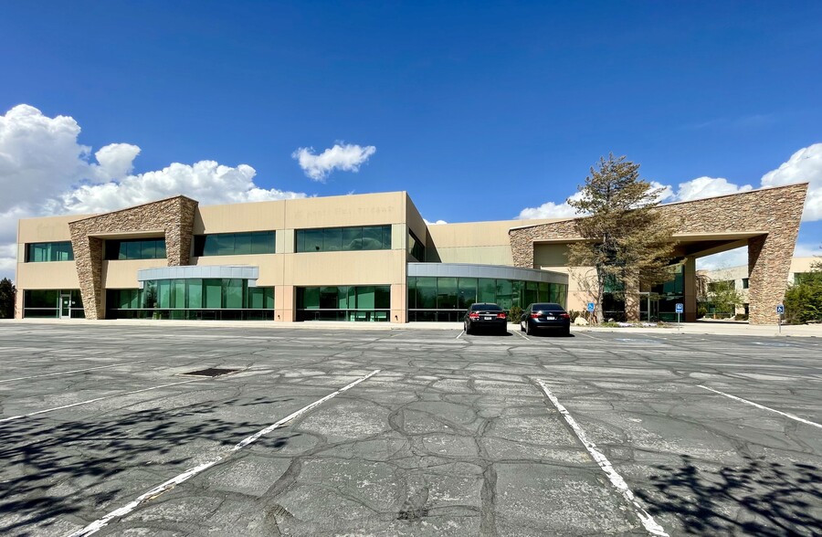 215 N Admiral Byrd Rd, Salt Lake City, UT for lease - Building Photo - Image 1 of 7