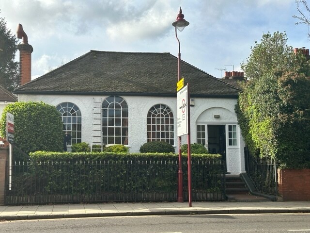 34 Watling St, Radlett for sale - Building Photo - Image 1 of 1