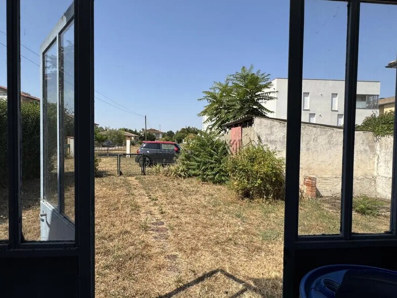 Office in Toulouse for lease - Building Photo - Image 3 of 4