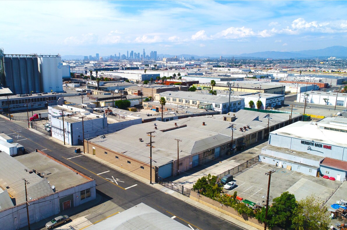 4371 E 49th St, Vernon, CA 90058