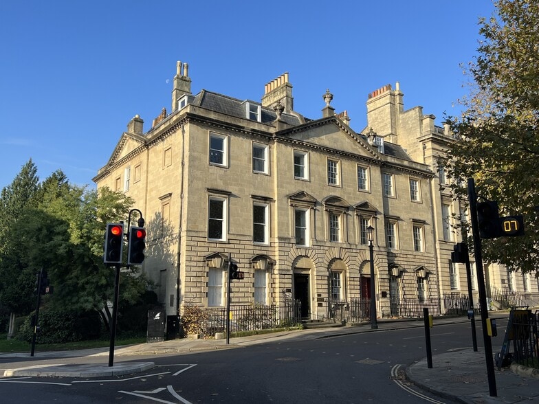 14 Queen Sq, Bath for lease - Building Photo - Image 1 of 6