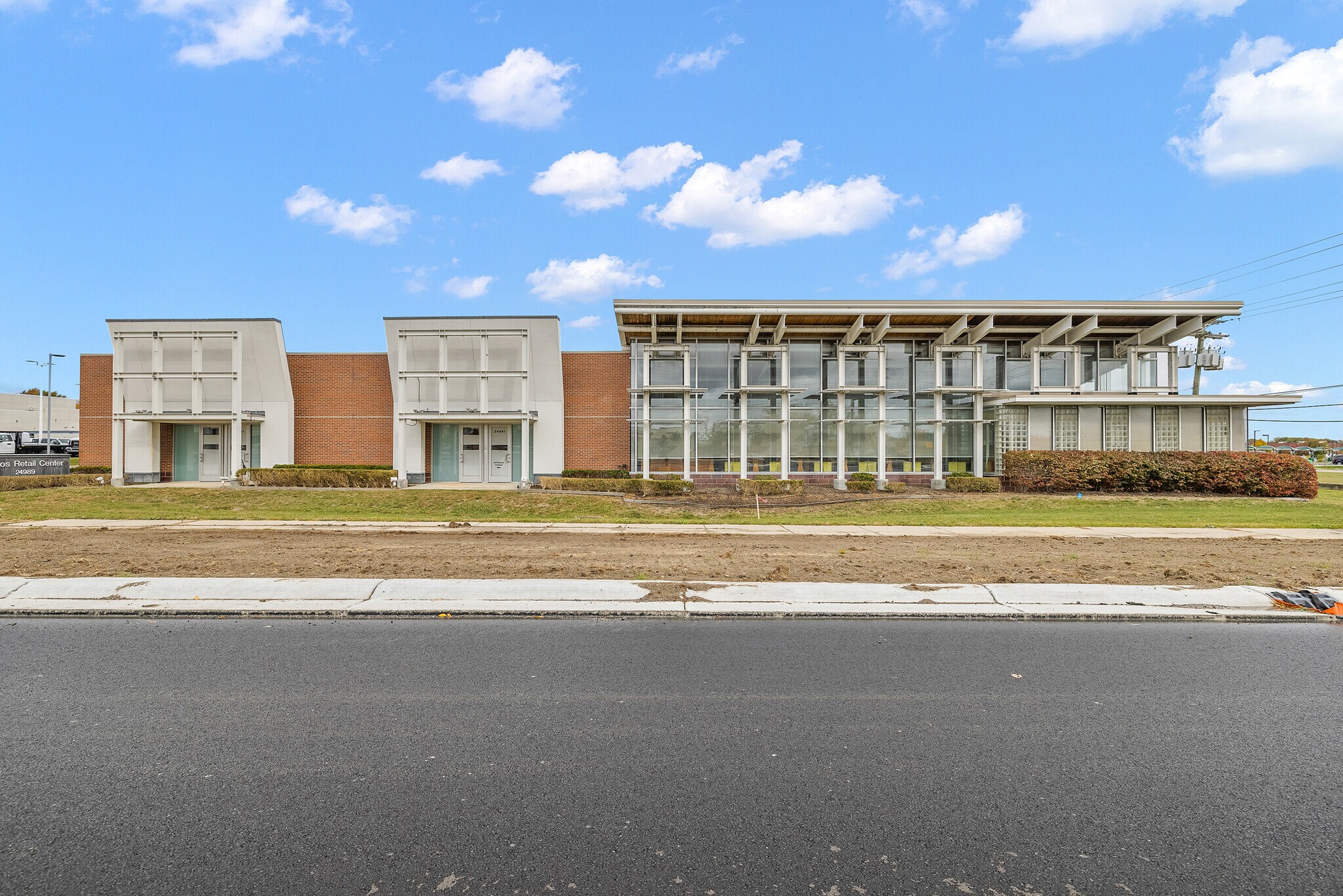 24941-24989 Hall Rd, Macomb, MI for lease Building Photo- Image 1 of 8