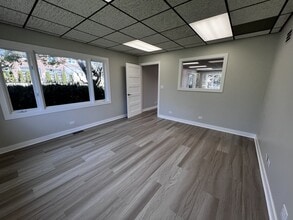 75 E Division St, Mundelein, IL for lease Interior Photo- Image 1 of 9