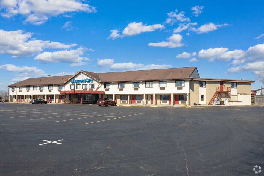 6578 Thompson Rd, Syracuse, NY for sale - Primary Photo - Image 1 of 1