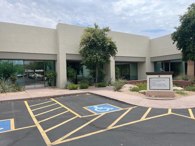 17767 N Perimeter Dr, Scottsdale, AZ for lease Interior Photo- Image 1 of 1