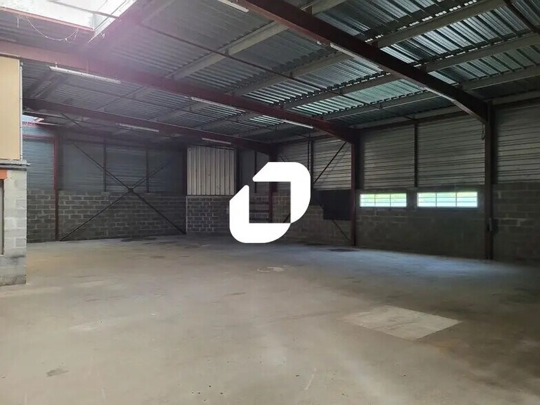 Office in Pessac for lease - Interior Photo - Image 2 of 11