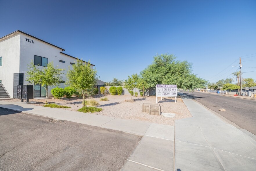 1135 E Chipman Rd, Phoenix, AZ for sale - Building Photo - Image 3 of 17
