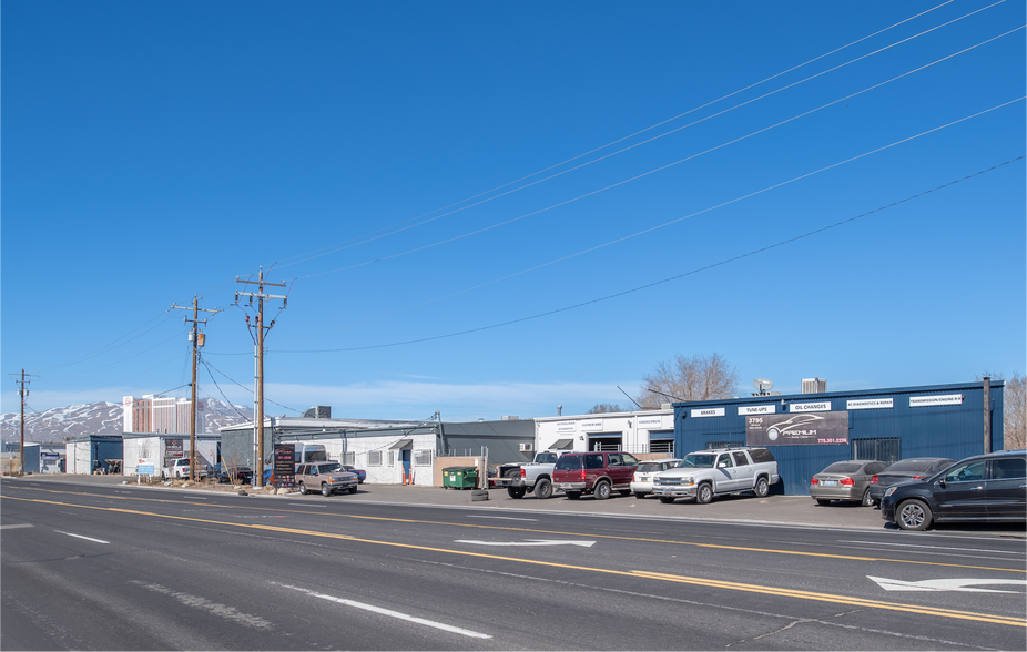 3749-3795 Mill St, Reno, NV for lease - Building Photo - Image 1 of 8