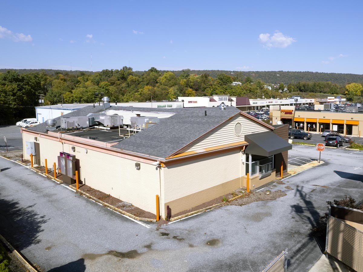 421 Enola Rd, Enola, PA 17025 Summerdale Plaza