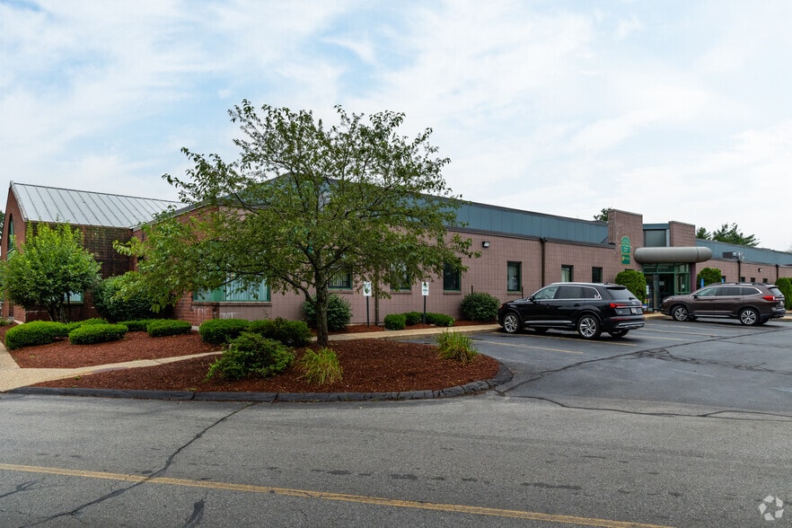 490 Boston Post Rd, Sudbury, MA for sale - Primary Photo - Image 1 of 1