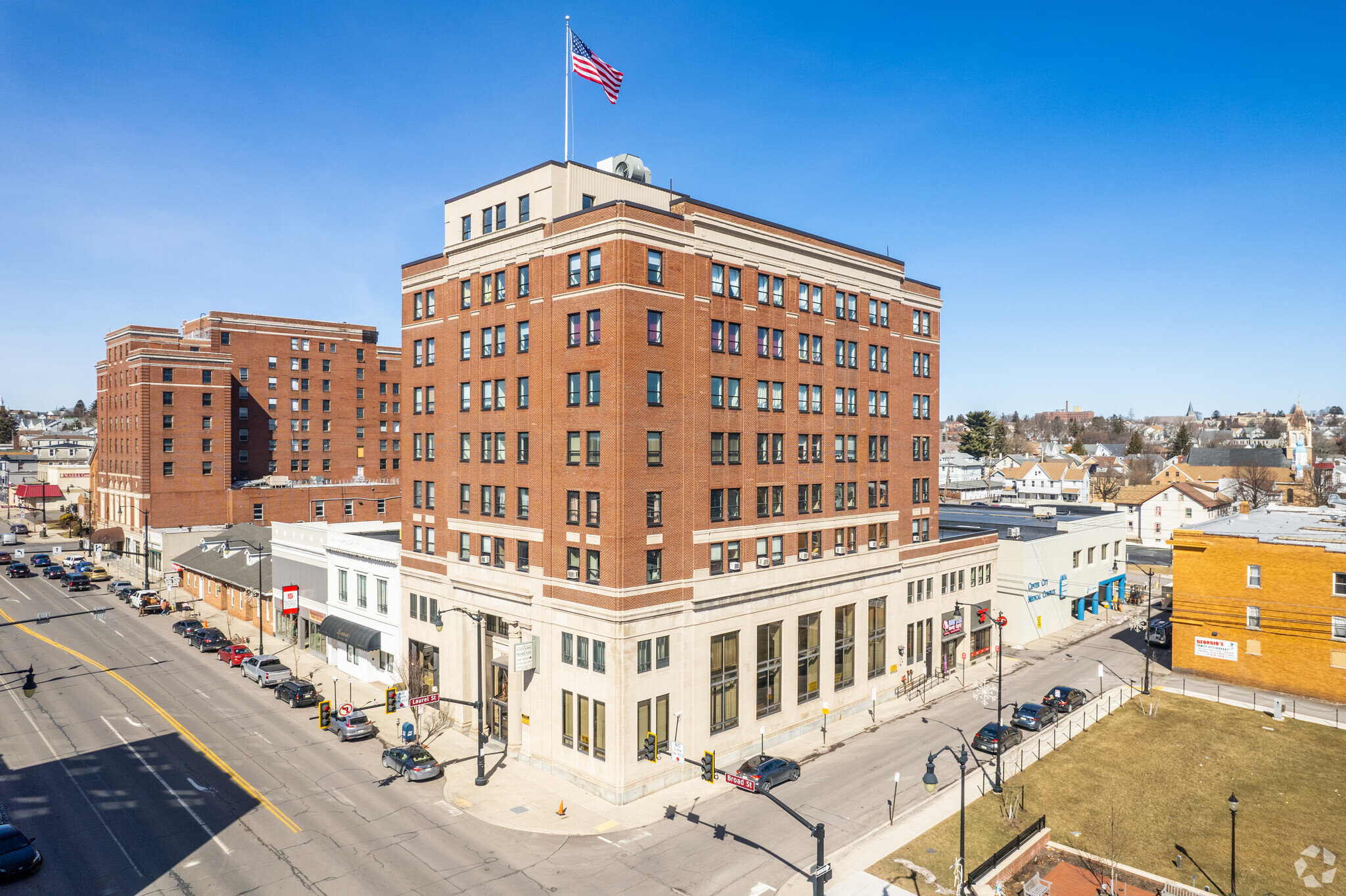 101 W Broad St, Hazleton, PA for sale Primary Photo- Image 1 of 1