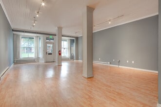 21 W Pennsylvania Ave, Walkersville, MD for lease Building Photo- Image 1 of 2