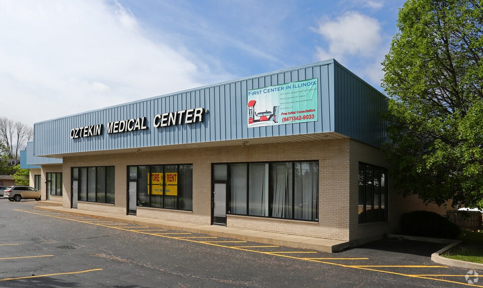 299-303 E Rand Rd, Mount Prospect, IL for lease - Primary Photo - Image 2 of 6