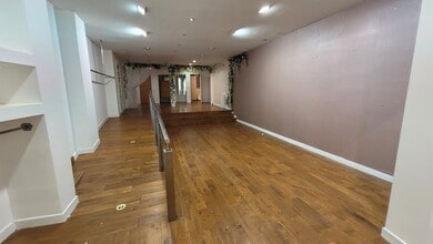 17 Bank St, Kilmarnock for lease Interior Photo- Image 2 of 6