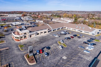 More details for 17800 W Bluemound Rd, Brookfield, WI - Office, Retail for Lease