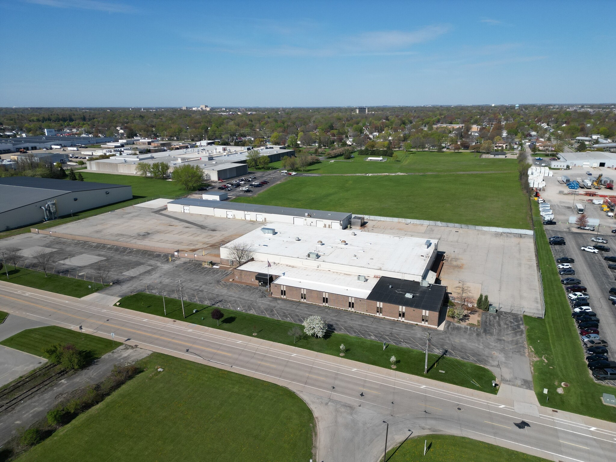 2323 N Roemer Rd, Appleton, WI for lease Building Photo- Image 1 of 12
