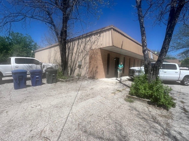 806 S Main St, Copperas Cove, TX for lease - Building Photo - Image 3 of 17