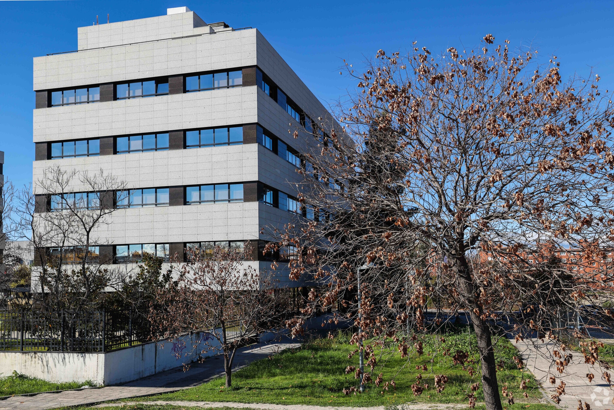 Calle Poeta Rafael Morales, 2, San Sebastián de los Reyes, Madrid for lease Primary Photo- Image 1 of 8