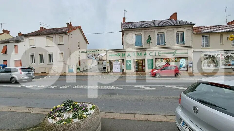 Office in Désertines for lease - Building Photo - Image 2 of 6