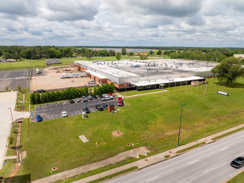 650 Hwy 412 W, Siloam Springs, AR for sale - Building Photo - Image 1 of 13