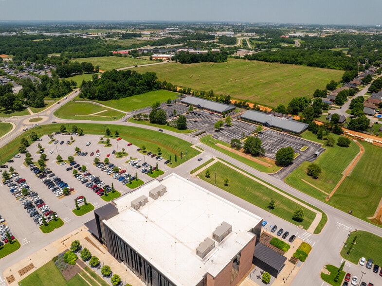 599 Bloomington Street, Lowell, AR for sale - Building Photo - Image 3 of 6